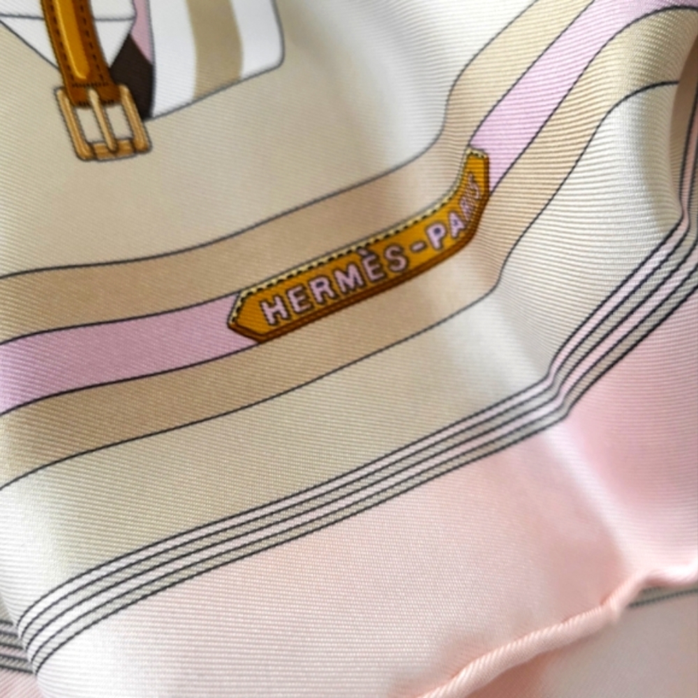 Hermès Silk Twill Carré Scarf Ceintures Pochette NEVER WORN - Picture 8 of 10
